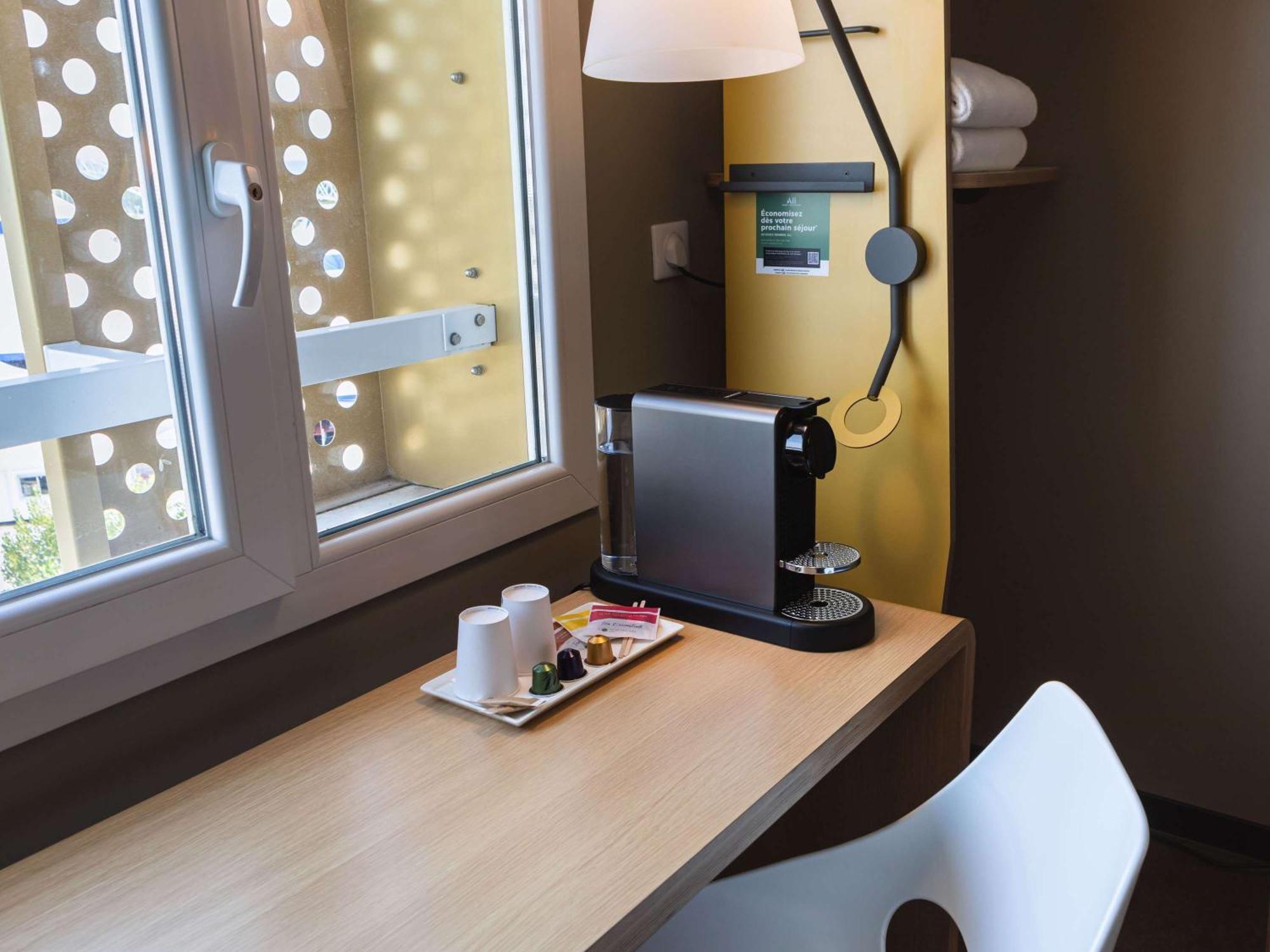 Ibis Geneve Centre Lac Екстер'єр фото